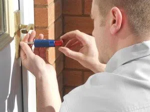 Calabasas Locksmith Store Calabasas, CA 818-531-9692 - 3a-Broken-Key-Extraction